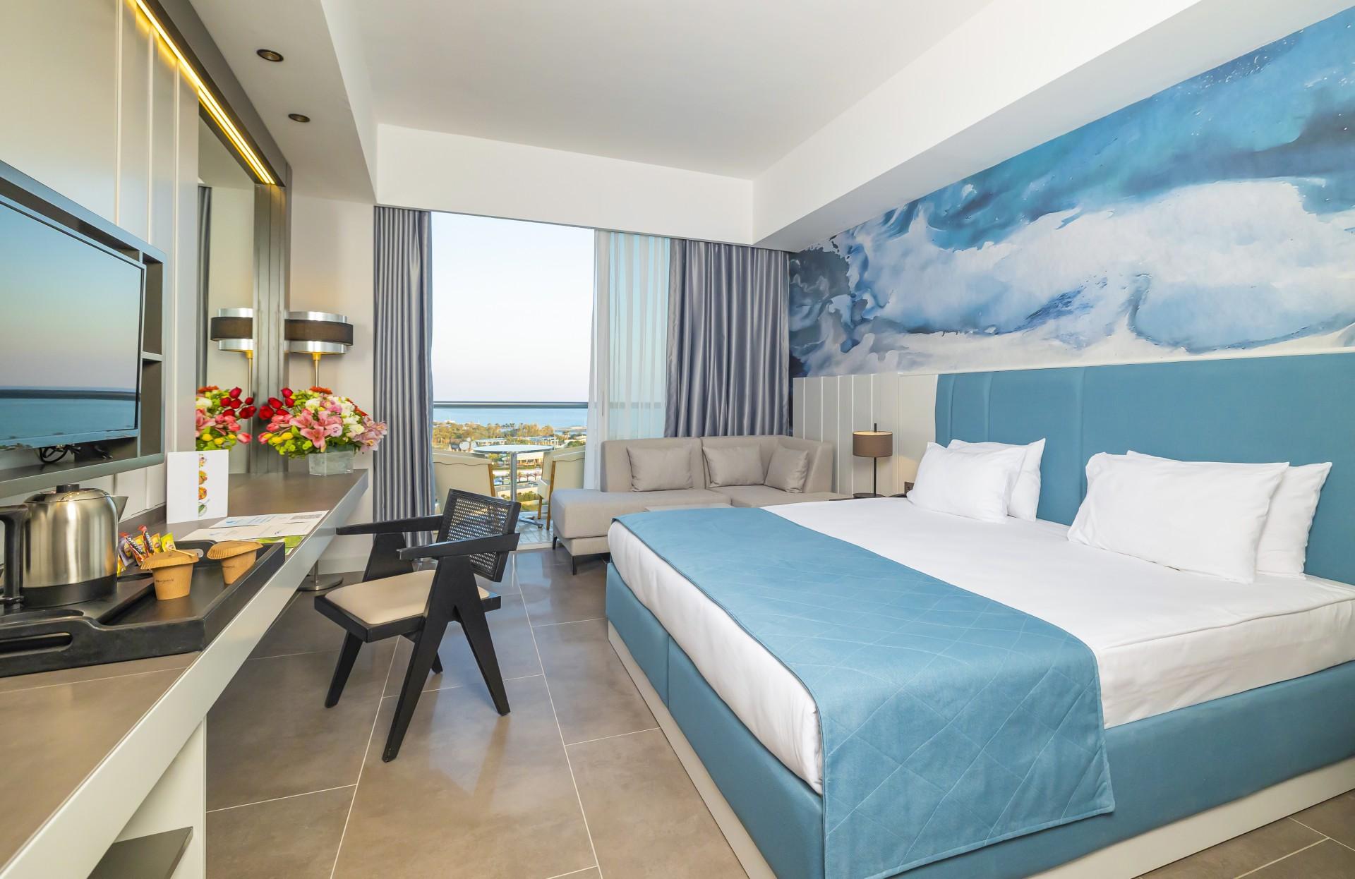 STANDARD SIDE SEA VIEW